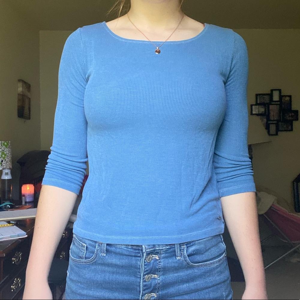 Blue rib knit 3/4 sleeve t-shirt